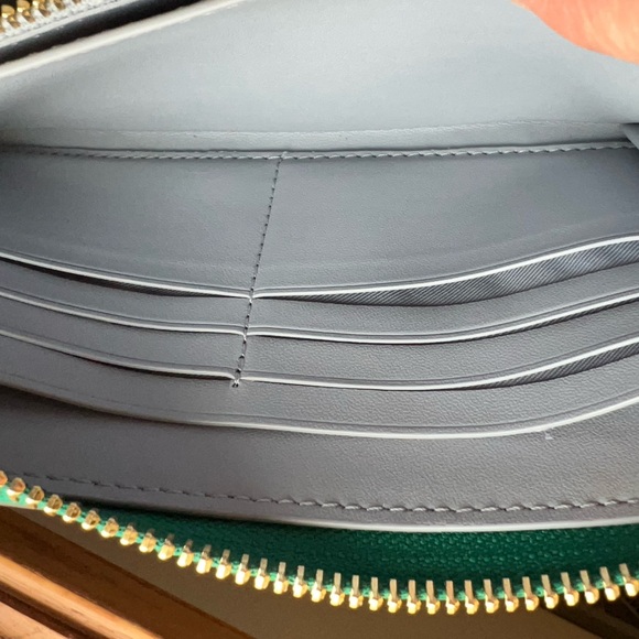 Coach carriage leather zip around wallet - Picture 7 of 14